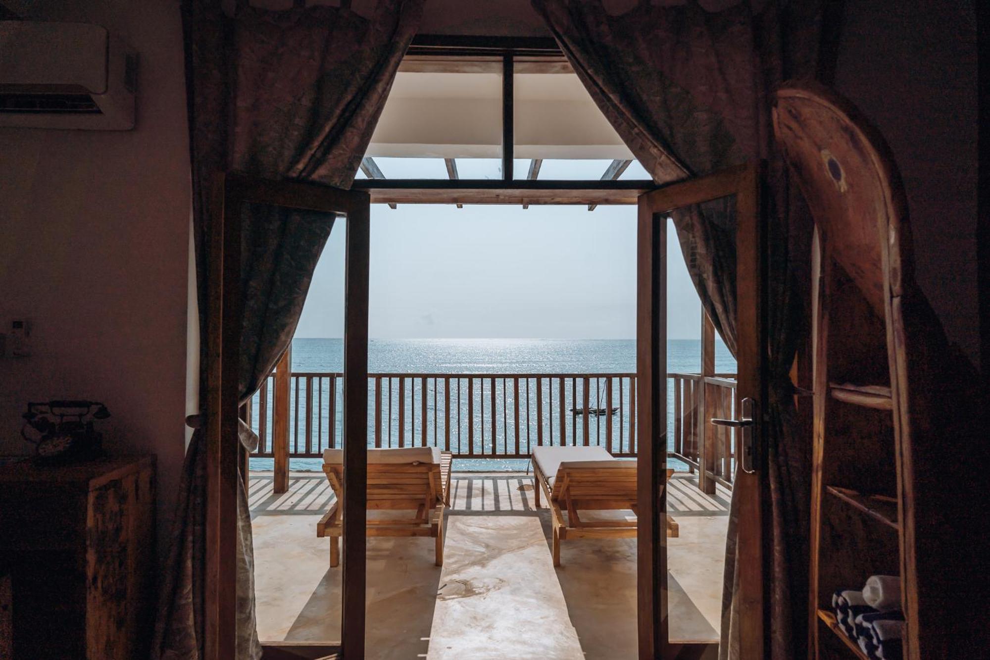 Sunrise Hotel Джамбиани Екстериор снимка