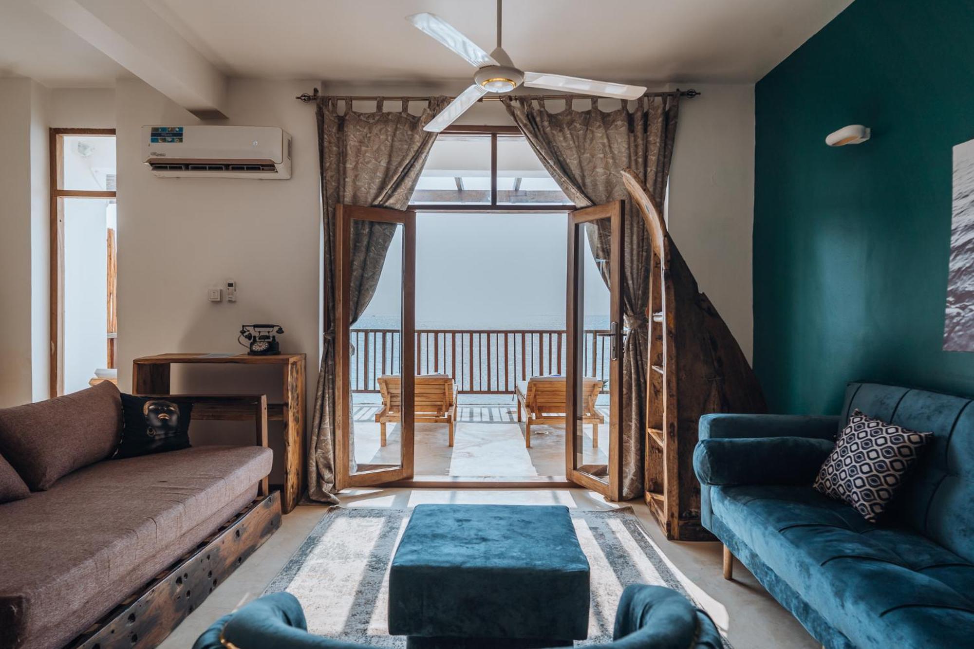 Sunrise Hotel Джамбиани Екстериор снимка
