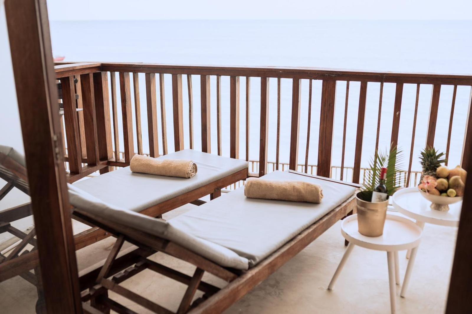 Sunrise Hotel Джамбиани Екстериор снимка