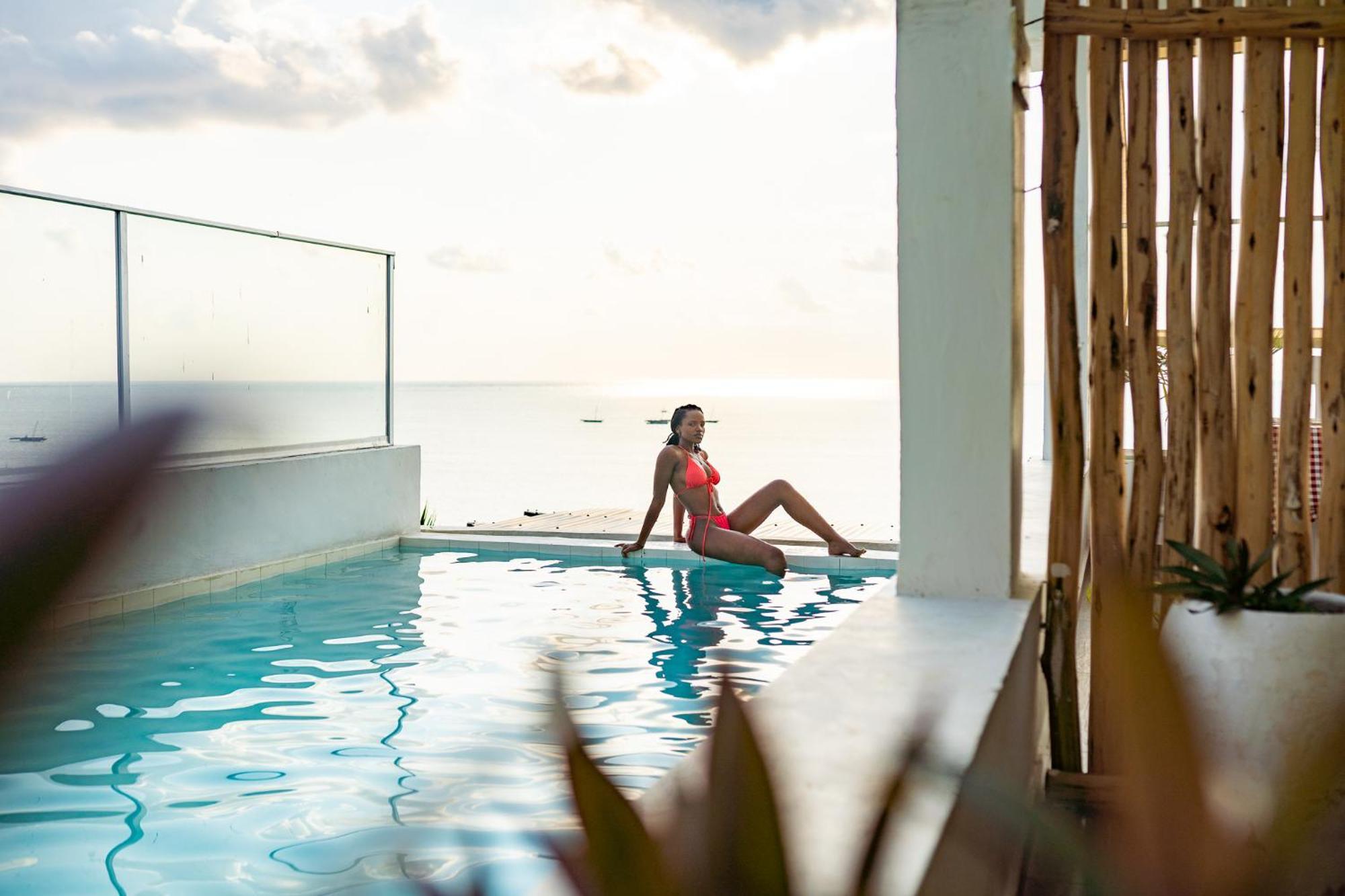Sunrise Hotel Джамбиани Екстериор снимка