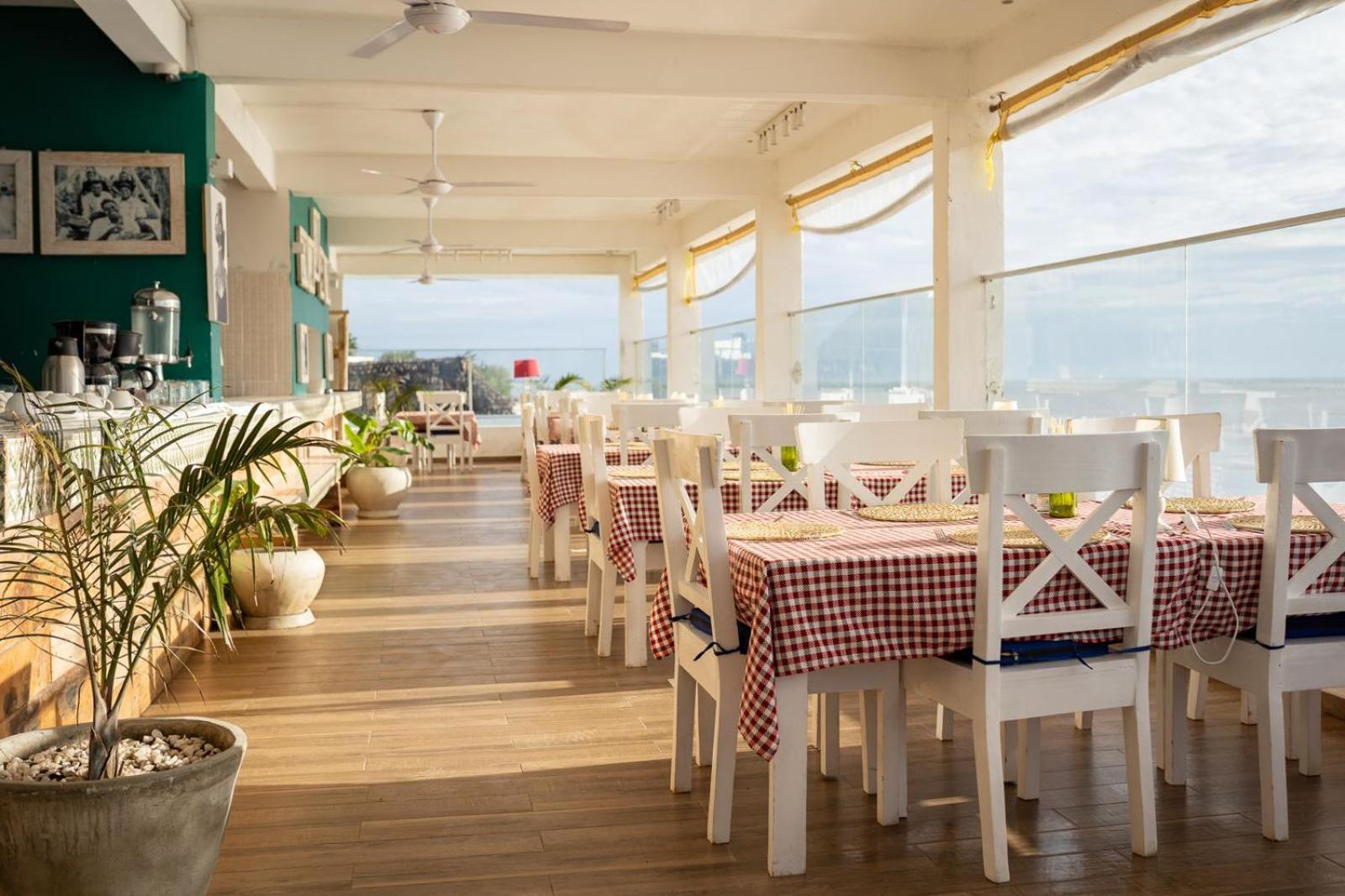Sunrise Hotel Джамбиани Екстериор снимка